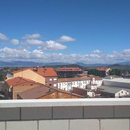 Atico Con Vistas Unicas. Vt-Lr-1352 Apartment Entrena Exterior photo