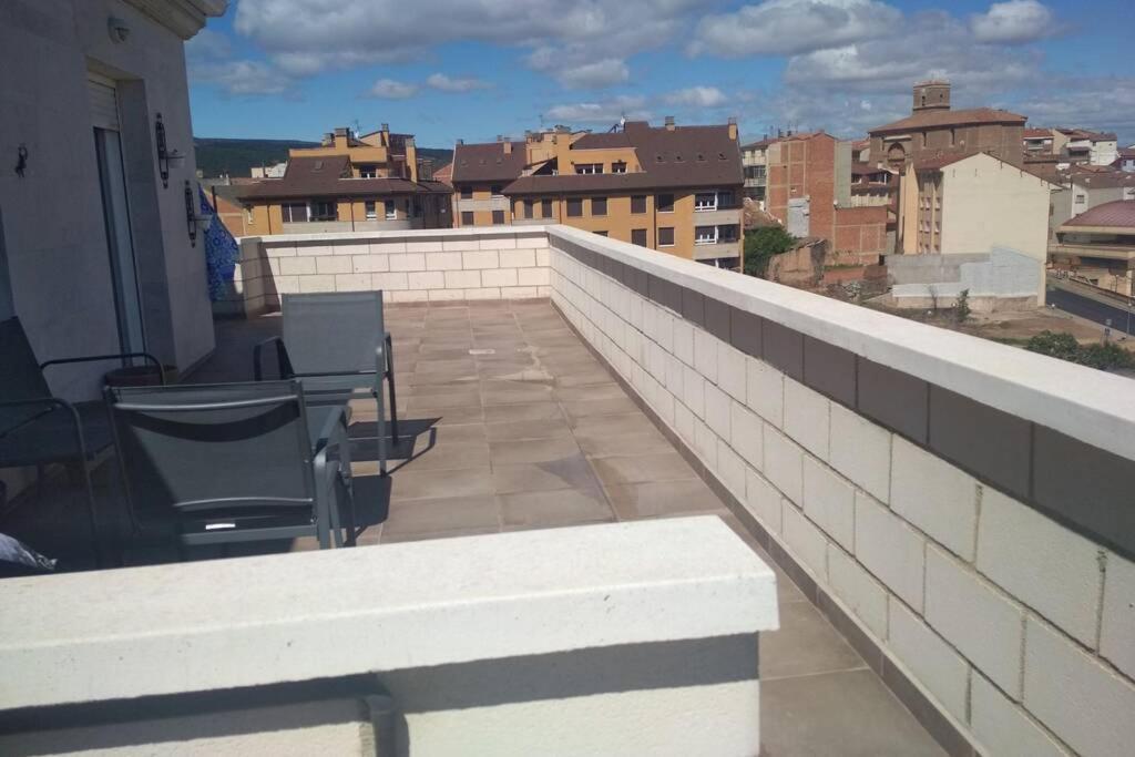 Atico Con Vistas Unicas. Vt-Lr-1352 Apartment Entrena Exterior photo
